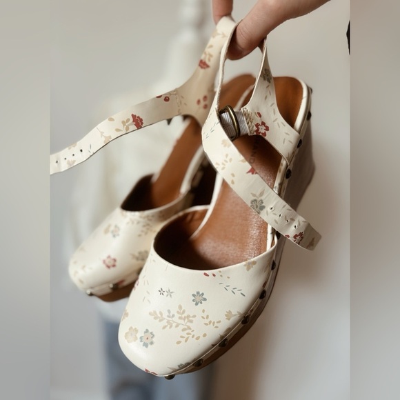 Lucky Brand Shoes - Lucky Brand Zazmini wedges